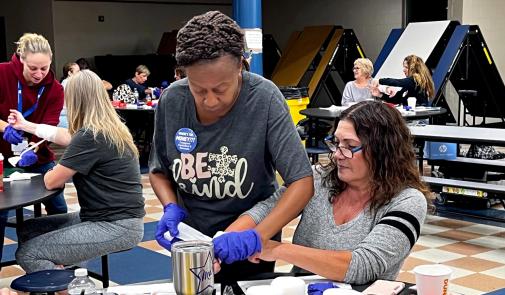 Photo of AFT members at training. In the foreground, from left: Mary Brown and Rosemarie Branda, members of the Monroe Township (N.J.) Federation of Teachers.