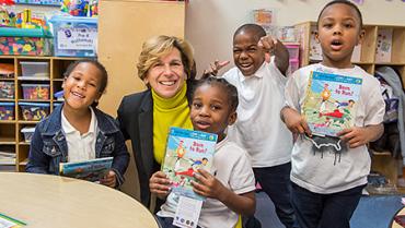 Randi Weingarten with kids in Baltimore