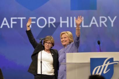Randi Weingarten y Hillary Clinton