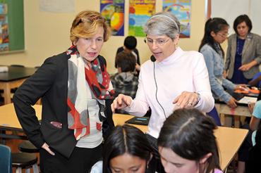 Randi Weingarten en Roosevelt MS, San Francisco