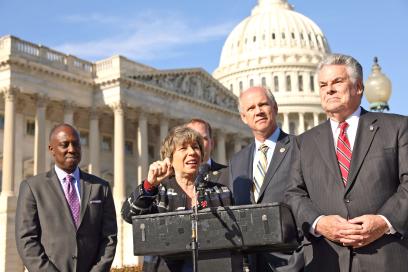 Weingarten with Republican members of Congress