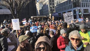 Marcha contra el cierre del gobierno