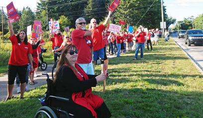Munson nurses rally for contract