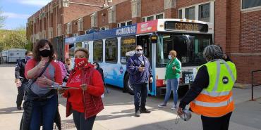 bus de vacunas en chicago