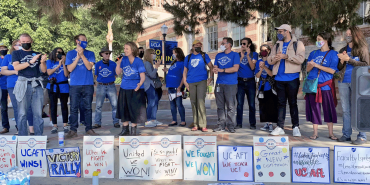 UC-AFT picketers