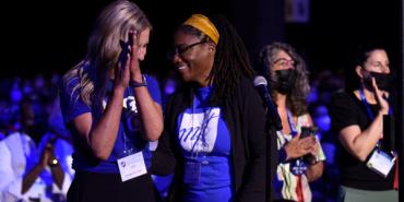 Delegates at convention 