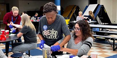 Photo of AFT members at training. In the foreground, from left: Mary Brown and Rosemarie Branda, members of the Monroe Township (N.J.) Federation of Teachers.