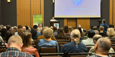 Profesores y personal de docenas de colegios y universidades se reunieron en Los Ángeles del 16 al 18 de febrero para la primera Conferencia de Asuntos Profesionales de Educación Superior de la AFT desde antes de la pandemia.