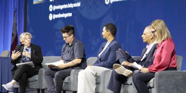 Randi Weingarten leads a panel of four scholars discussing challenges to our democracy.