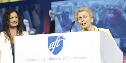 Martha Strever accepts the AFT’s Lifetime Achievement Award.